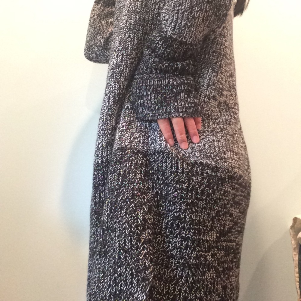 Ann Taylor Ombre Cardigan | Black & White Knit - Picture 6 of 7